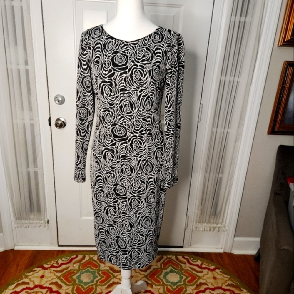 Betsey Johnson Black and White Roses Dress Size 6